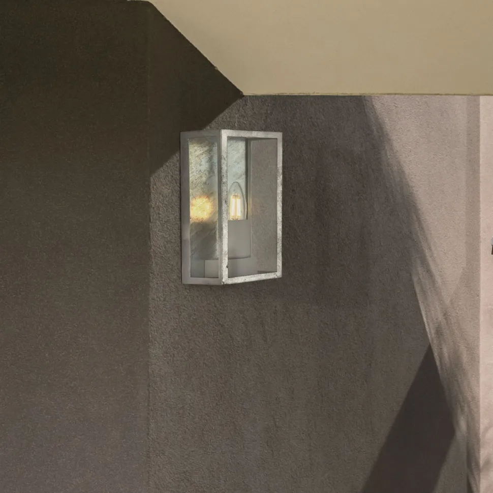 Außenwandlampe IP44 in Silber E27 Glas Metall eckig H: 24 cm