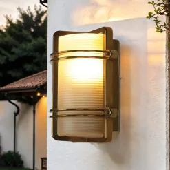 Glanzvolle Schiffslampe TOMASO Messing IP54