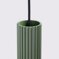 Hängeleuchte 30 cm breit 2-flammig GU10 Grün Modern aus Alu