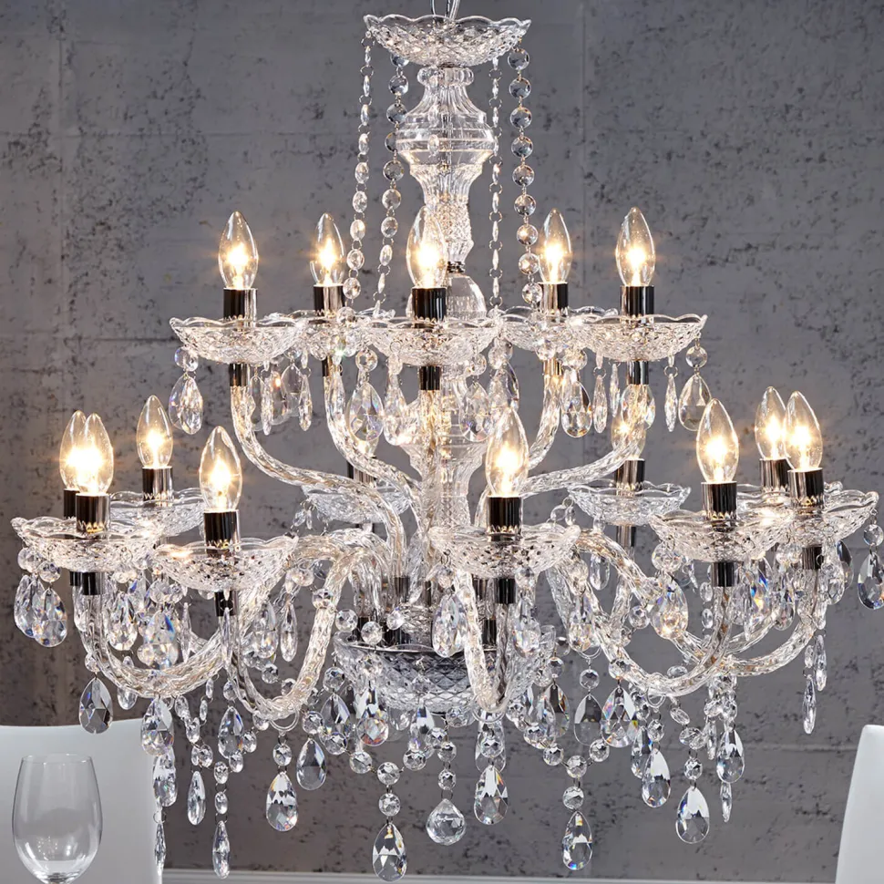 Imposanter Kronleuchter Klassisch E14