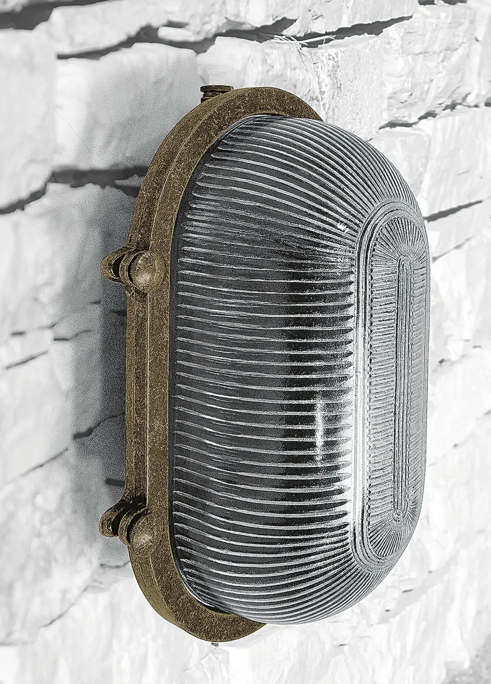 Kellerlampe Echt-Messing Glas 26 cm breit IP64 E27