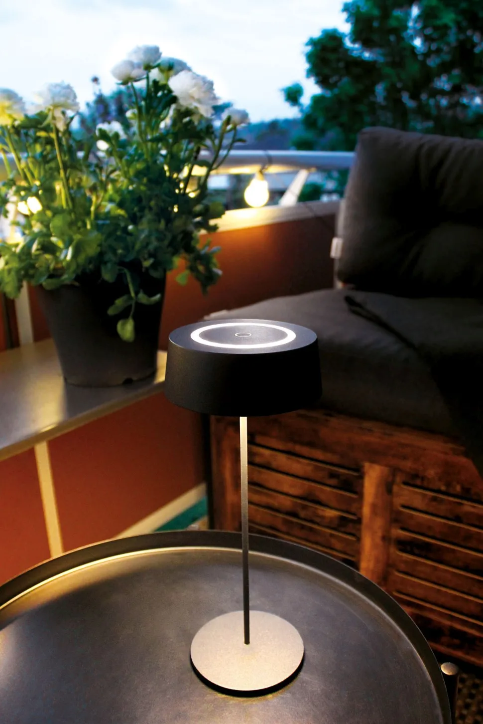 LED Akku Tischlampe Schwarz Touch Dimmer USB IP54 2 W