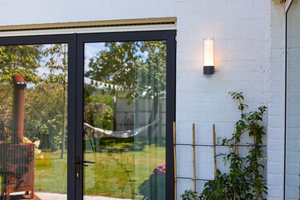 LED Außenwandlampe Aluminium RGB H:26 cm IP44 500 lm