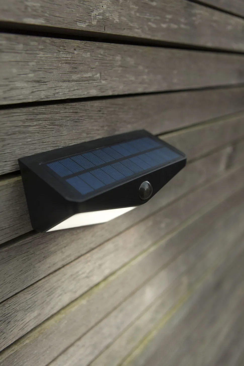 LED Solar Außenlampe Bewegungsmelder dimmbar IP44 4 W