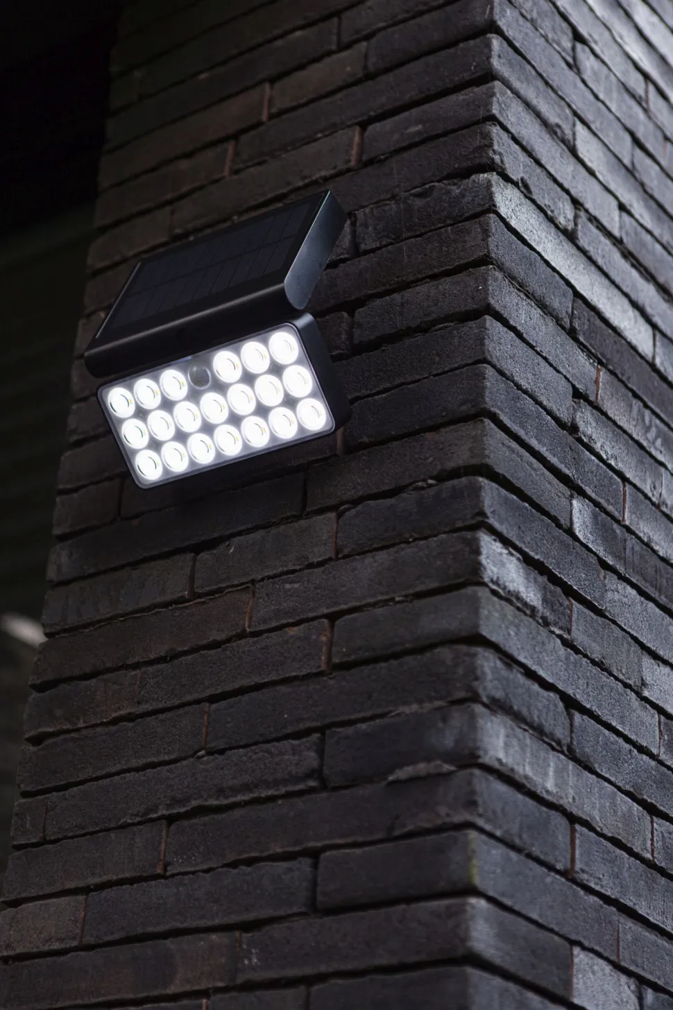 LED Solar Wandlampe Bewegungsmelder dimmbar 8 W IP44