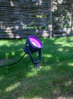 LED Strahler mit Erdspieß flexibel IP65 RGB dimmbar