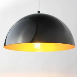Moderne Pendelleuchte in schwarz-gold