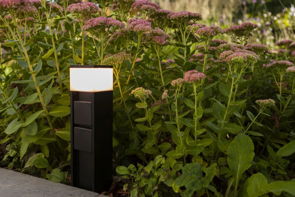 Pollerleuchte Aluminium Schwarz 36,7 cm IP44 Steckdose