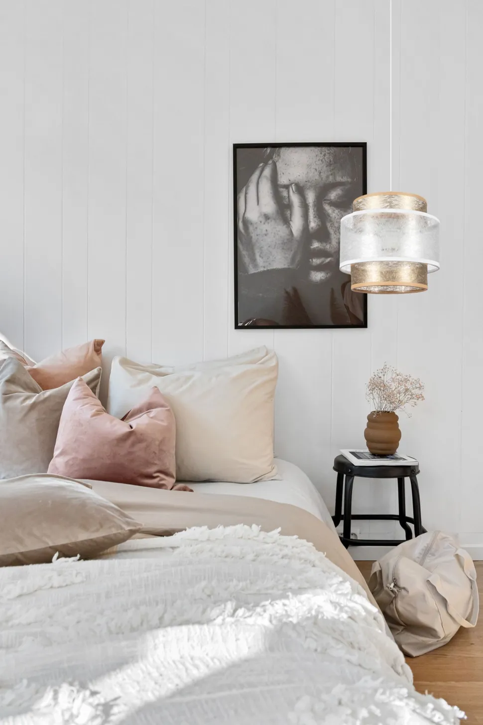 Runde Hängeleuchte Stoff Weiß Gold Ø20 cm E27 gemütlich