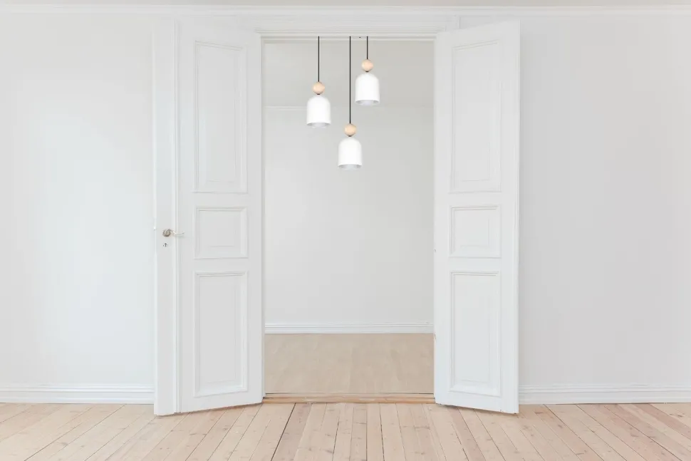 Runde Pendelleuchte Weiß Metall Holz 3-flmg E27 Ø36 cm