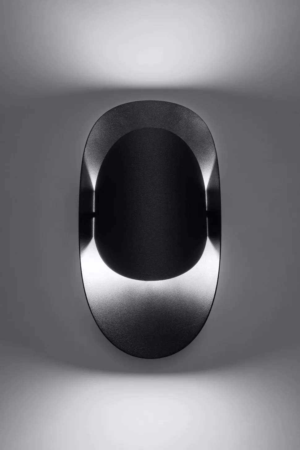 Schwarze Wandlampe indirekt H: 30 cm G9 Modern HEDDO