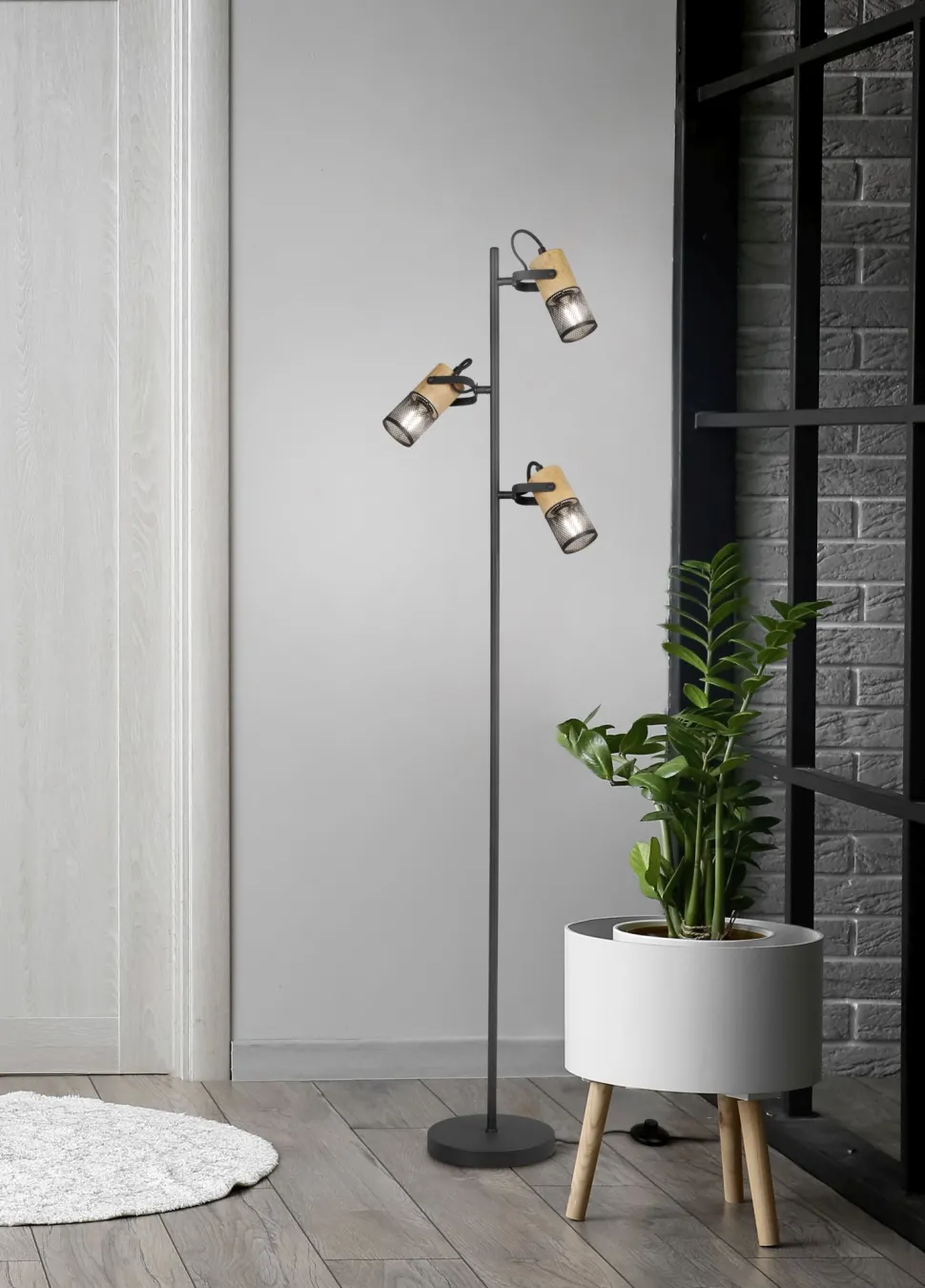 Schwenkbare Stehlampe Metall Holz 150 cm E14 Vintage