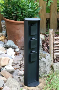 Steckdosensäule drei Steckdosen Aluminium IP44 40 cm