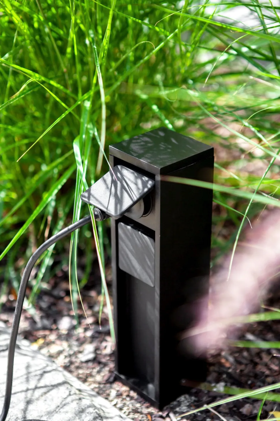 Steckdosensäule Schwarz 31 cm max 3500 W IP54 Aluminium