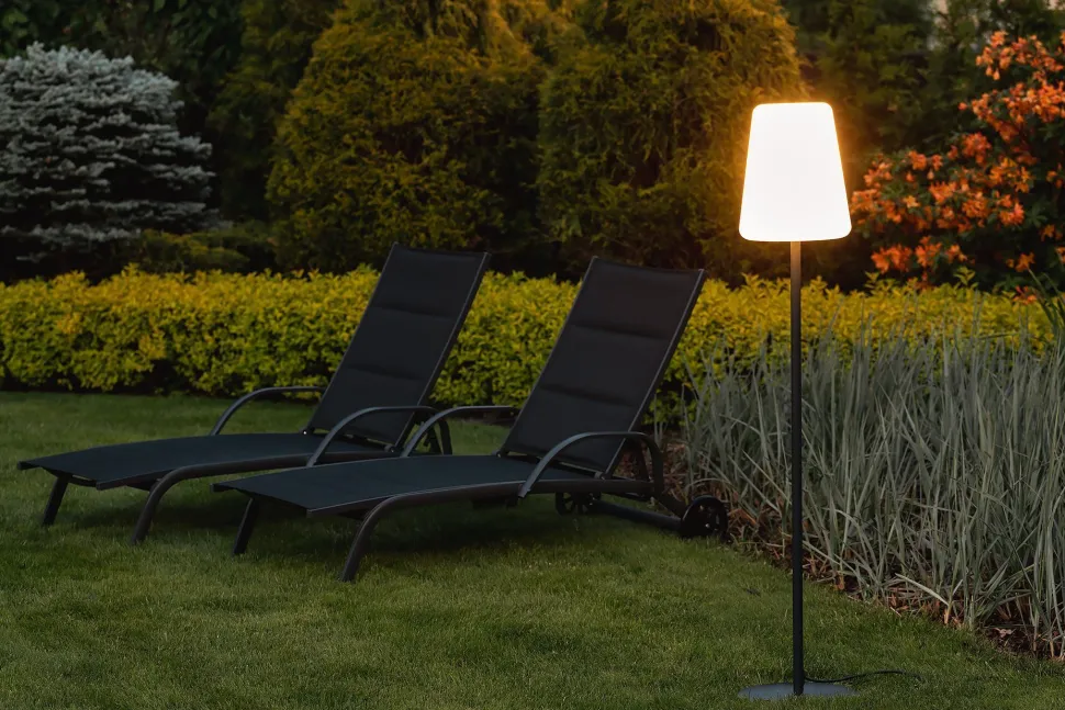 Stehlampe außen Stecker Kabel 147,5 cm IP44 E27 LOTTIE