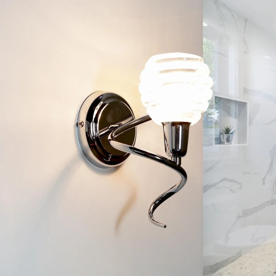 Stilvolle Wandleuchte Serpe in Chrom