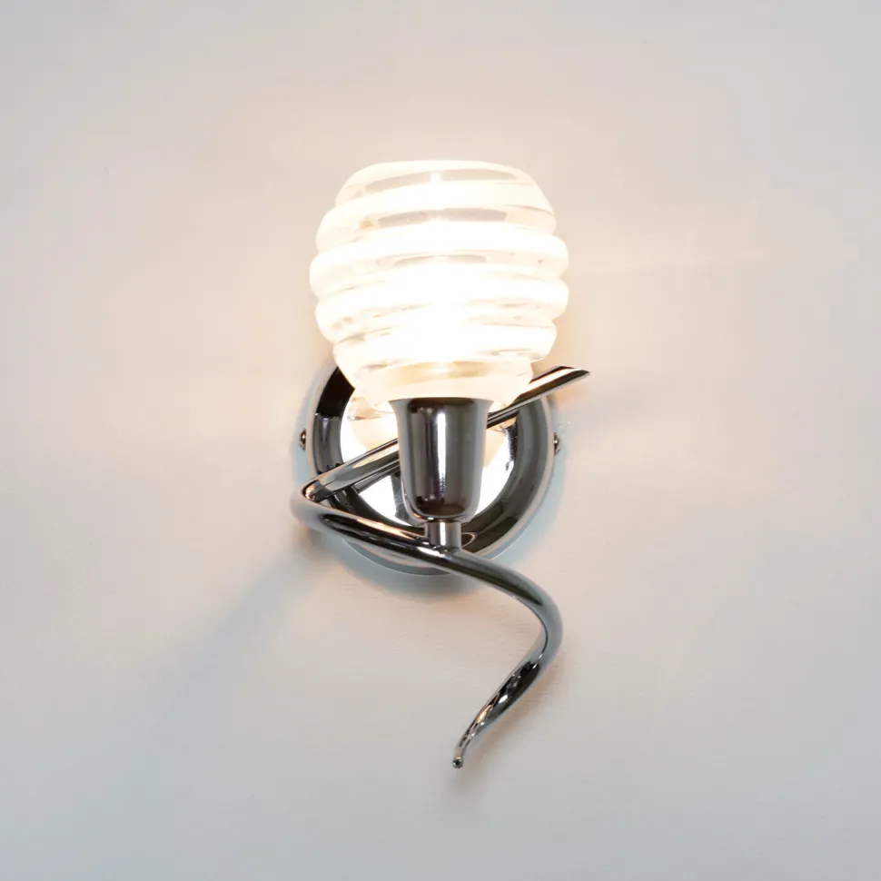 Stilvolle Wandleuchte Serpe in Chrom