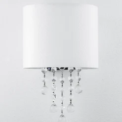 Wandleuchte im Jugendstil weiß