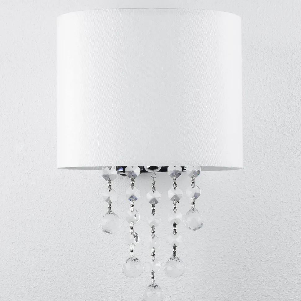 Wandleuchte im Jugendstil weiß