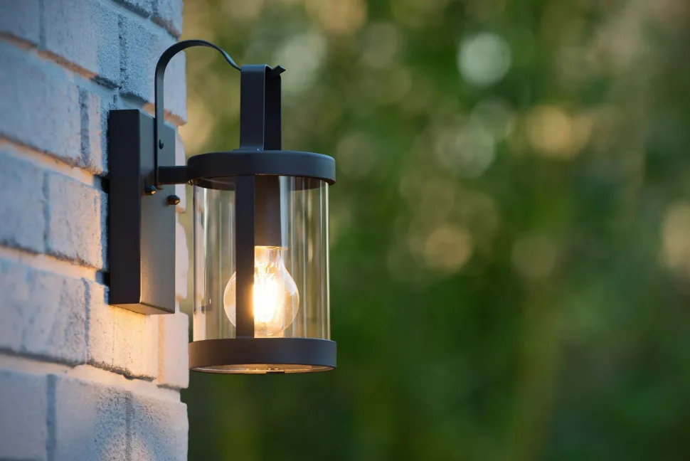 Wandleuchte Metall Schwarz IP23 T:16 cm E27 Garten