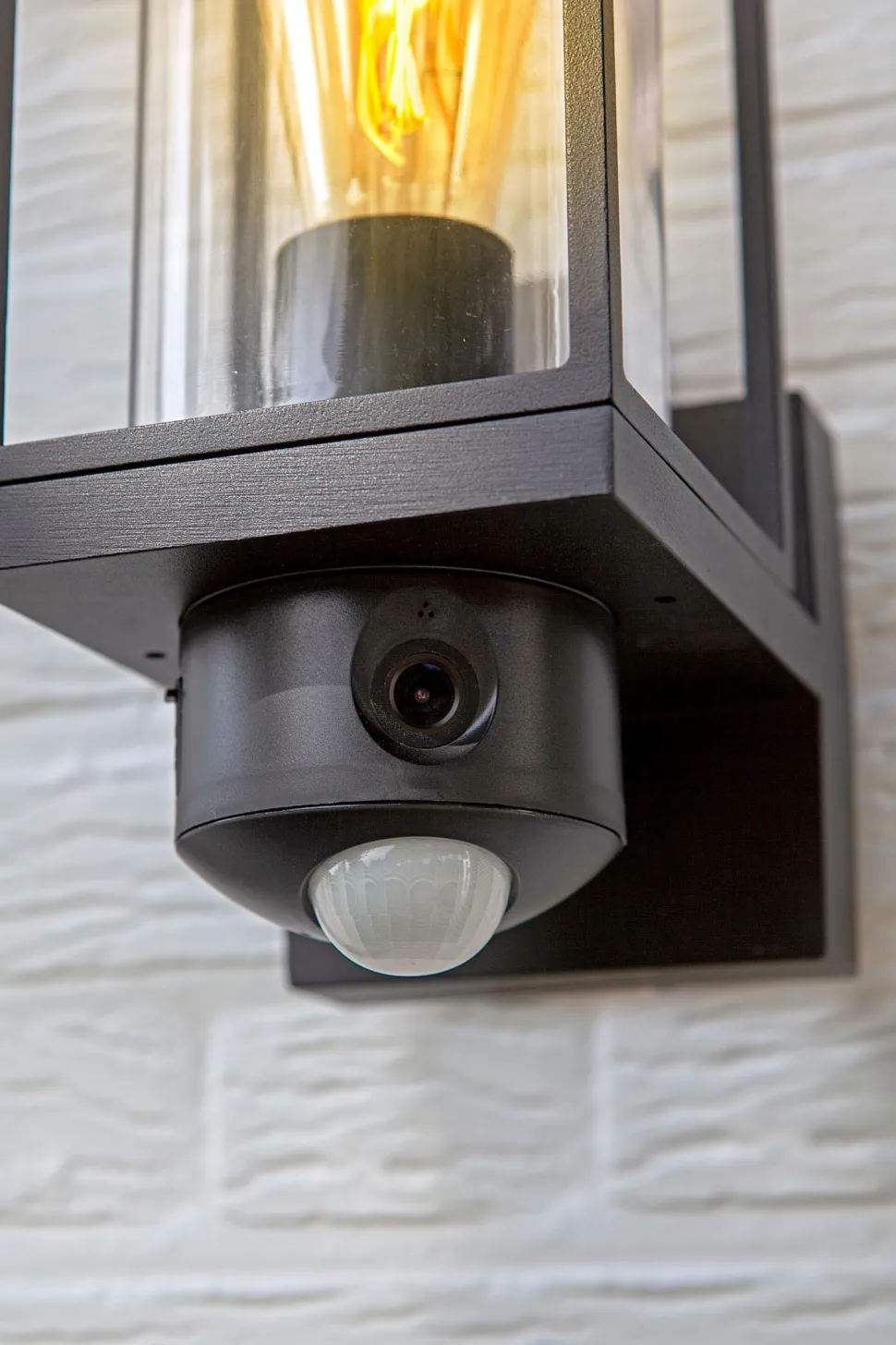 Wandleuchte mit Bewegungsmelder Aluminium Glas Schwarz