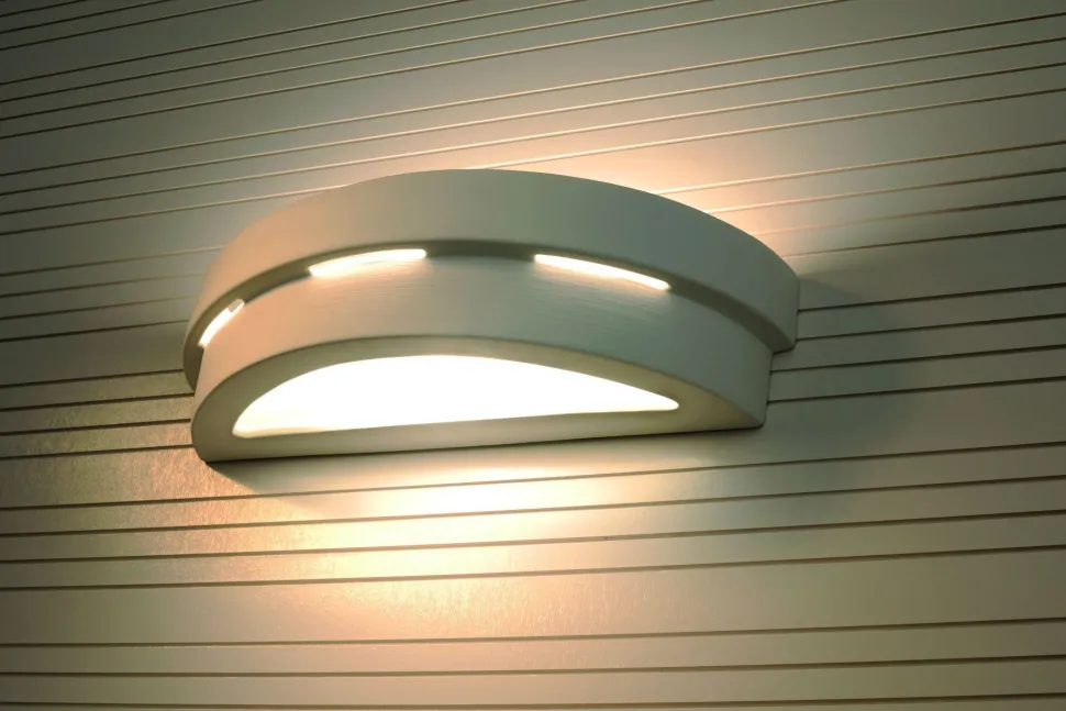 Weiße Keramik Wandleuchte bemalbar