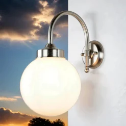 Wetterfeste Wandlampe VERIA Nickel Weiß aus Messing